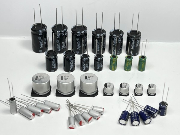 液冷AI芯片电源定制电解电容