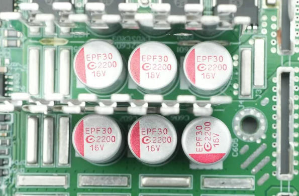 长寿命电解电容